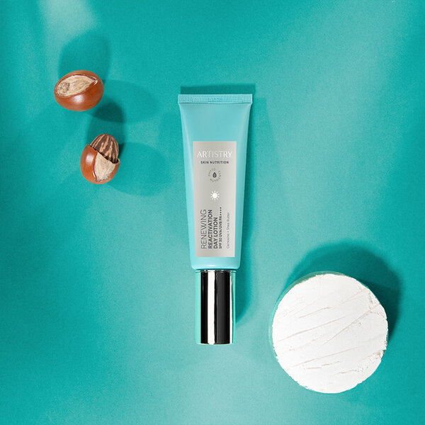 Canlandırıcı Gündüz Losyonu SPF 30 UVA/UVB PA++++ Artistry Skin